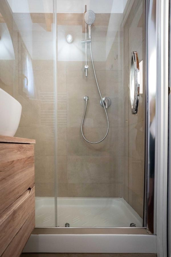 G&B Suite Castelnuovo Di Porto Екстер'єр фото